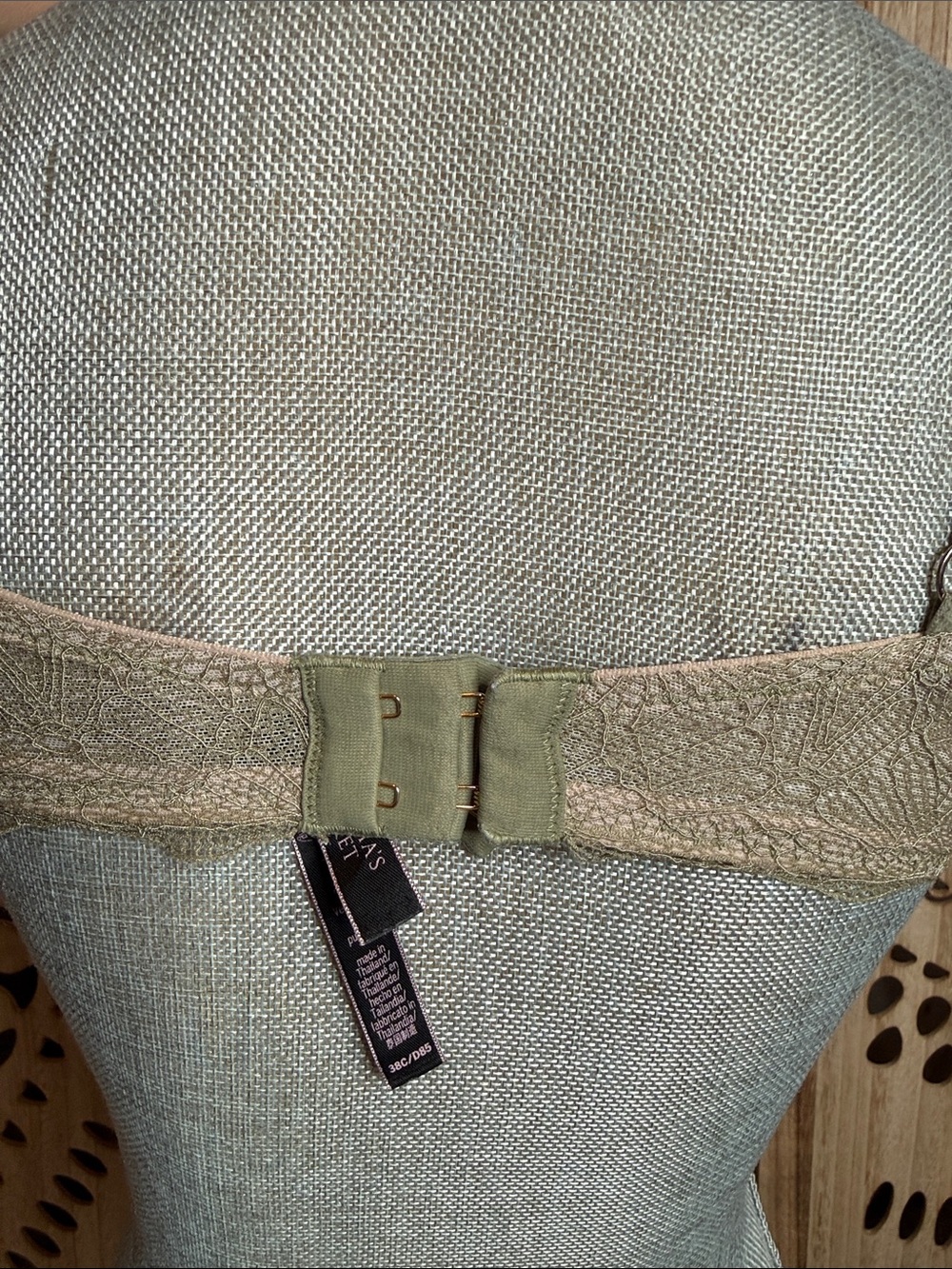 Victoria's Secret Nude Bra with Olive Lace Overlay - Picture 4 of 7